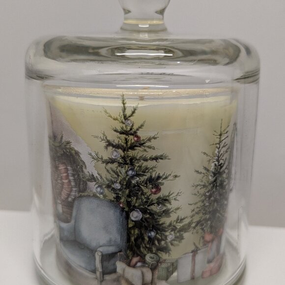 NEW! Michel Design Works Christmas by the Hearth Glass Cloche Candle 5.8oz/164g - Picture 2 of 9